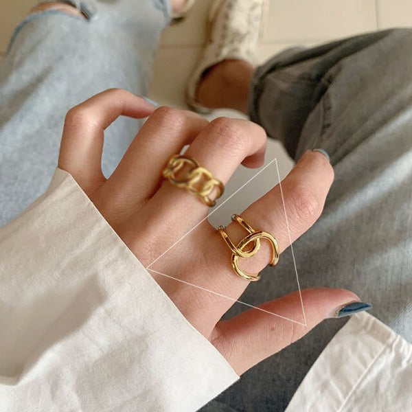 Sterling Silver Exaggerated Chain Cross Ring.